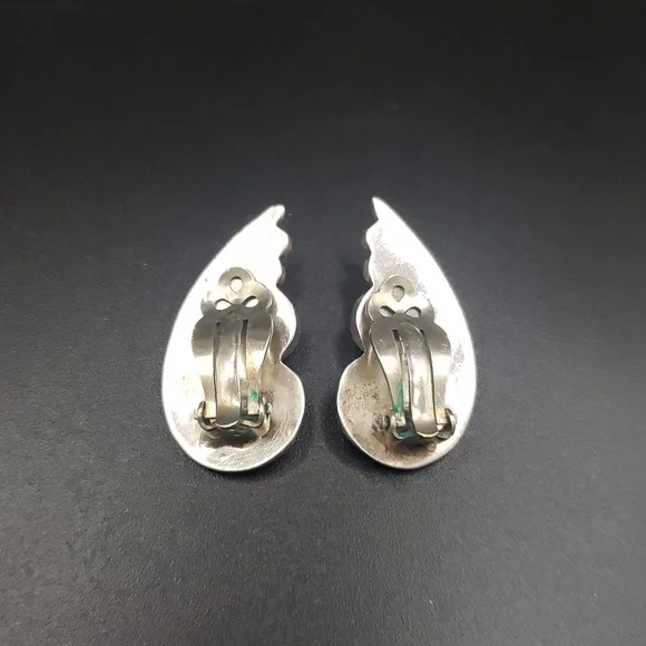 Vintage Sterling Silver Earrings with Red Stone Cabochons - Picture 3 of 4